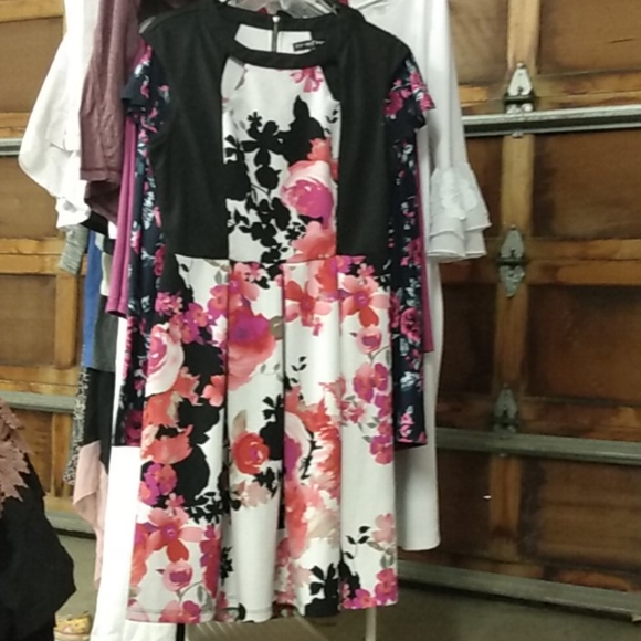 Fifth and park dress - Picture 1 of 4